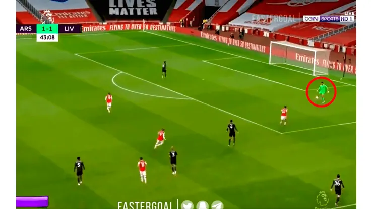 ¿Qué le pasa a los campeones? ¡Otro error del Liverpool para que lo dé vuelta el Arsenal!
