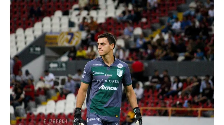 Alejandro Duarte atajó en la Universidad San Martín.