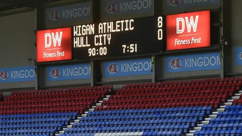 El cartel electrónico lo dice absolutamente todo.