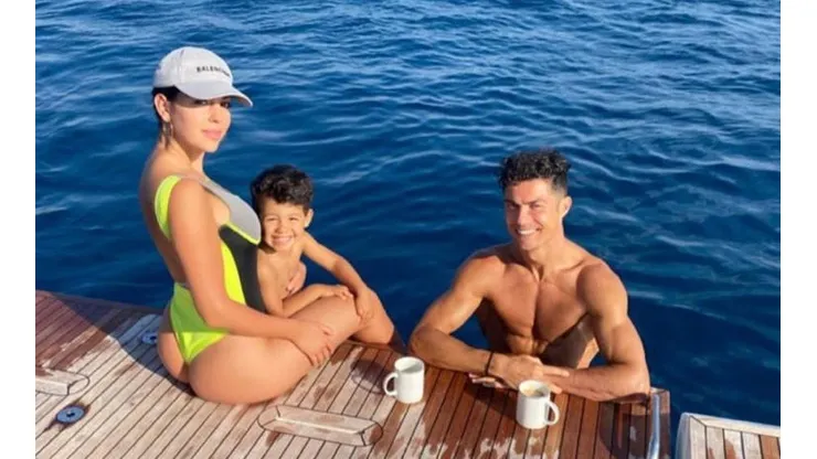 Foto de Cristiano Ronaldo con Georgina Rodríguez.