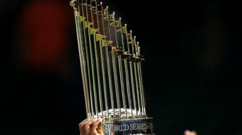 The Commissioner's Trophy. (Getty)