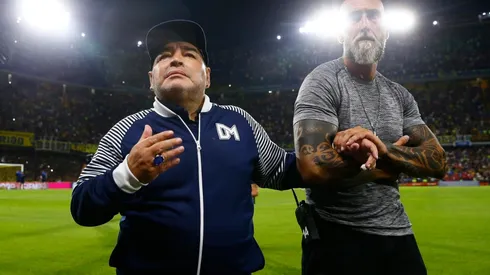 Diego Armando Maradona en la Bombonera.