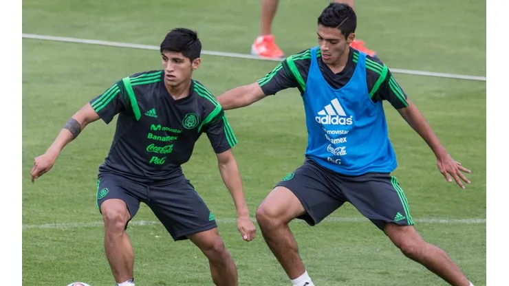 ¿Habló mal de Raúl Jiménez? Alan Pulido aclara la polémica