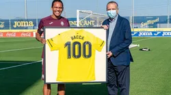Carlos Bacca fue homeajeado por el Villarreal en España.