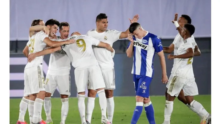 Real Madrid tuvo un nuevo penal a favor, pero sigue intratable: 2-0 al Alavés