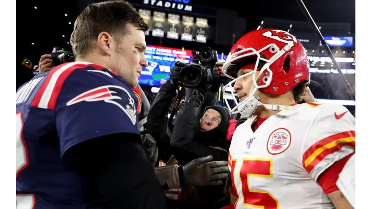 Tom Brady con Patrick Mahomes (Getty)