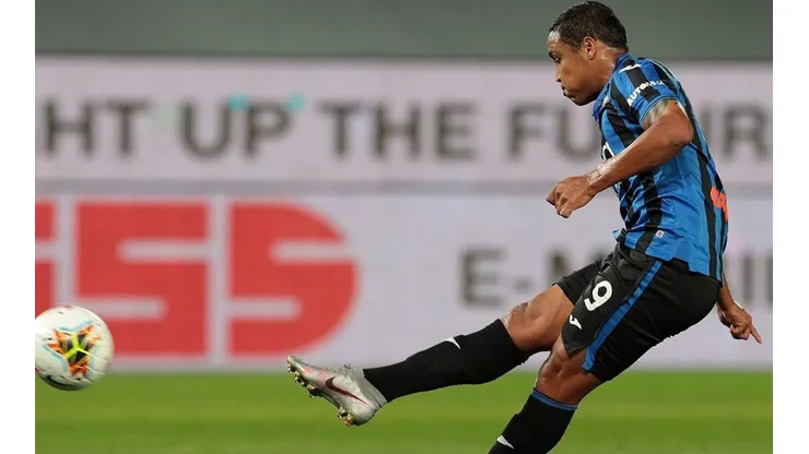 Luis Fernando Muriel en el juego que Atalanta le ganó a la Sampdoria por la Serie A.