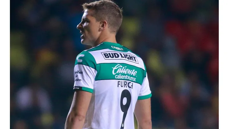 Santos saluda a Furch por el 9 de julio