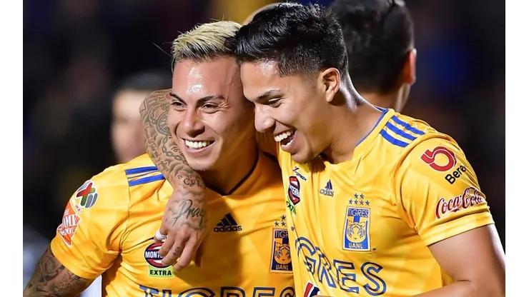 Vargas y Salcedo se entrenan con normalidad