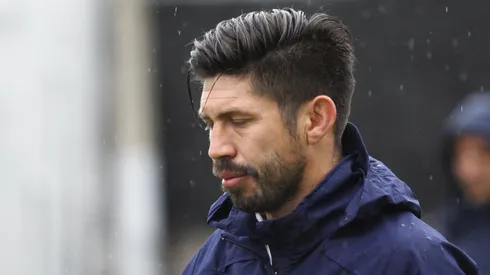 La afición de Chivas destruyó a Oribe Peralta en las redes