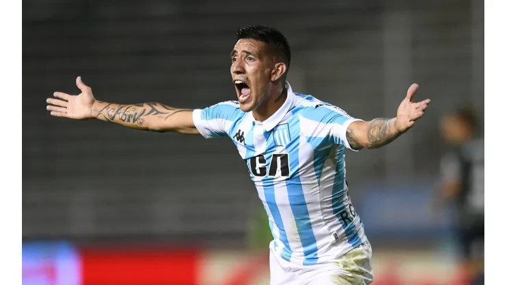 Los 3 clubes con que se reunió Racing por Ricardo Centurión