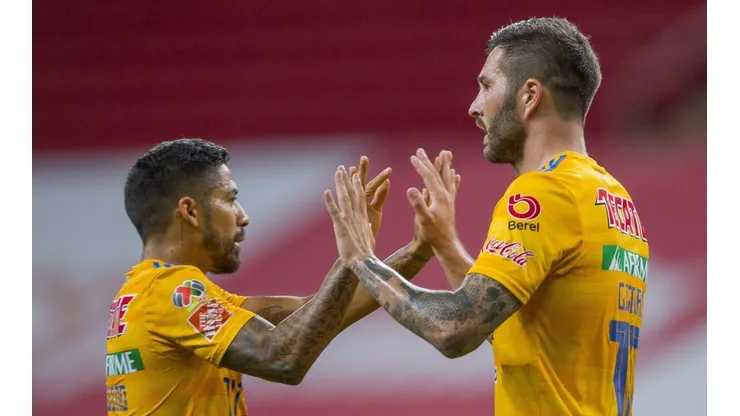 Leo Fernández asistió a Gignac en el primer gol. (Twitter)