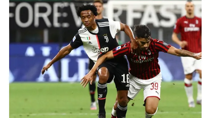 Video: una vez más, Cuadrado rompió otra cadera en Italia con su letal gambeta