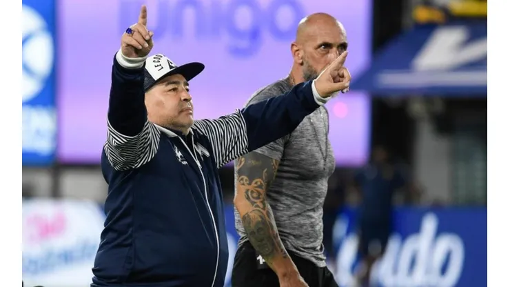 Diego Maradona, entrenador de Gimnasia.