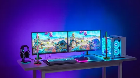 ¡Alucinante! CORSAIR presenta las nuevas torres con iluminación inteligente iCUE LT100