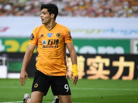 El técnico de Wolves rompió el silencio tras los rumores sobre la salida de Raúl Jiménez