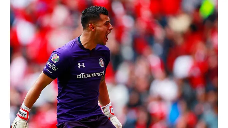 Luis García alza la mano para ser titular en el Toluca