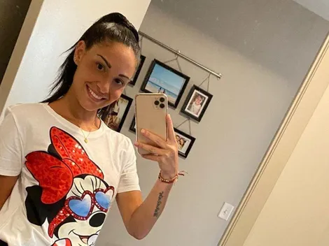 La mujer del Pity Martínez subió foto entrenando toda de azul y él le puso: "Pitufina"