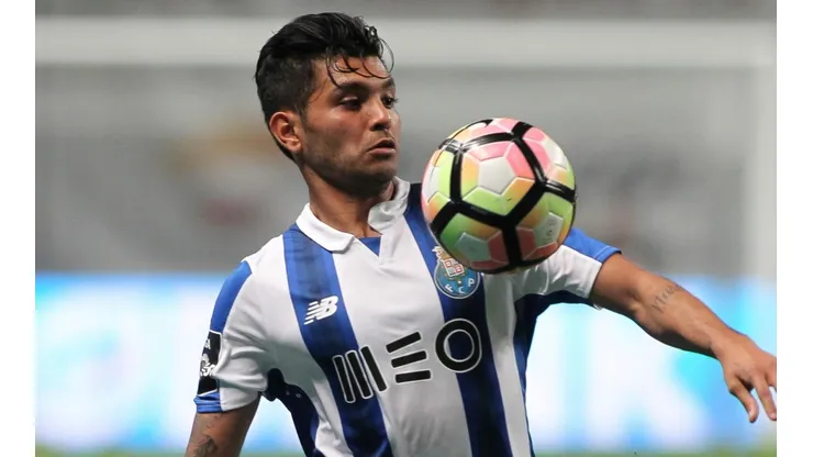 ¡Toma y hazlo! Tecatito asistió y Porto goleó