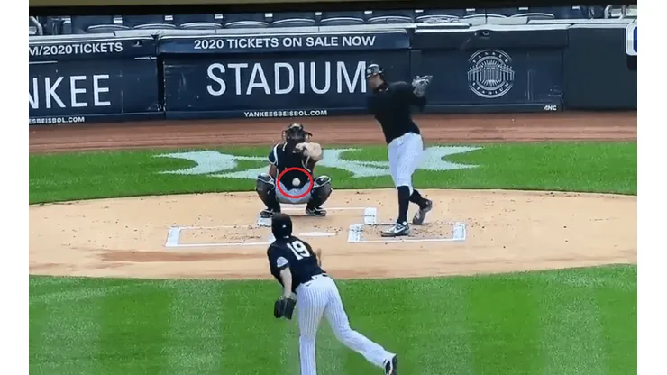 VIDEO: increíble golpe en la cabeza de jugador de los Yankees por línea