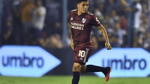 Juanfer Quintero elegido como portada del FIFA Journal