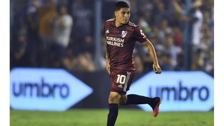 Juanfer Quintero elegido como portada del FIFA Journal