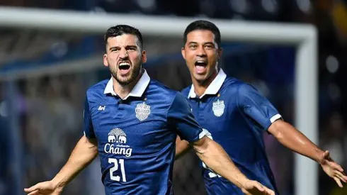 Cuesta jugó en Melgar de Arequipa antes de ir al fútbol tailandés.