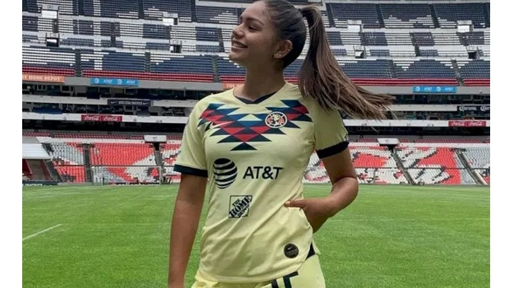 Jana Gutiérrez no se quiso perder el América-Toluca