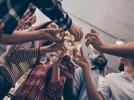 Descubren las 'Coronafiestas': el primero en contagiarse gana dinero