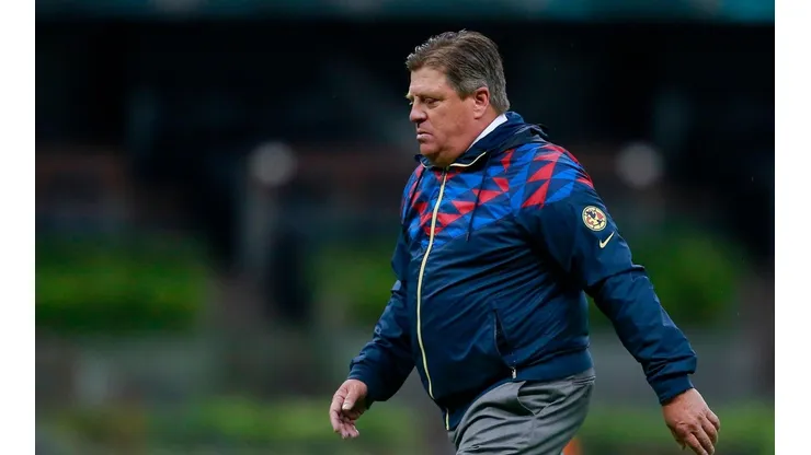 Miguel Herrera quiere dirigir al Betis