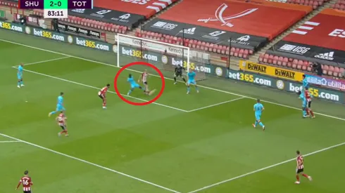 A 'Mou' no le gustará: error imperdonable de Dávinson en derrota de Tottenham