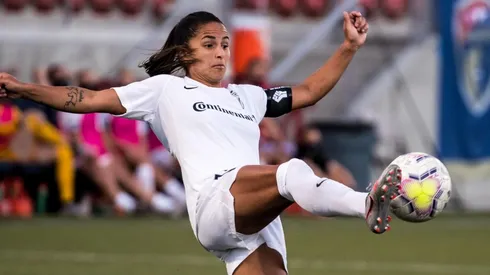 Debinha, la crack brasileña que brilla en la Challenge Cup en ausencia de Rapinoe y Marta