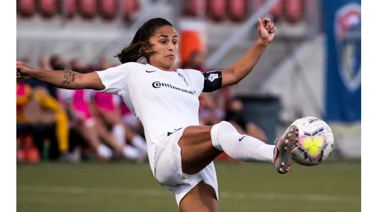 Debinha, la crack brasileña que brilla en la Challenge Cup en ausencia de Rapinoe y Marta
