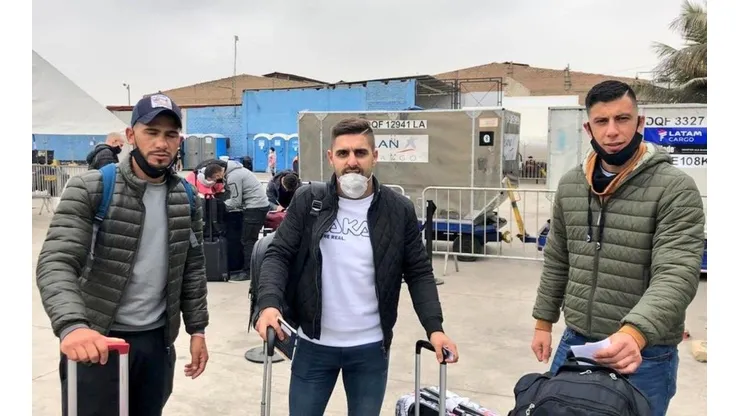 Los uruguayos de la U llegaron el viernes y se hicieron las pruebas.