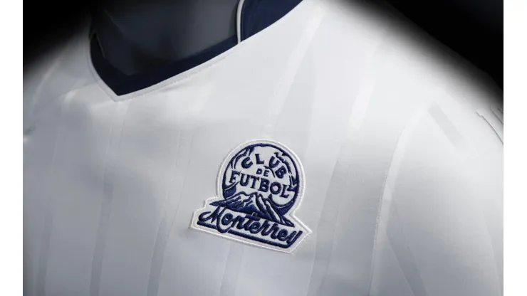¡Locura! Piden fortuna por playera de Monterrey