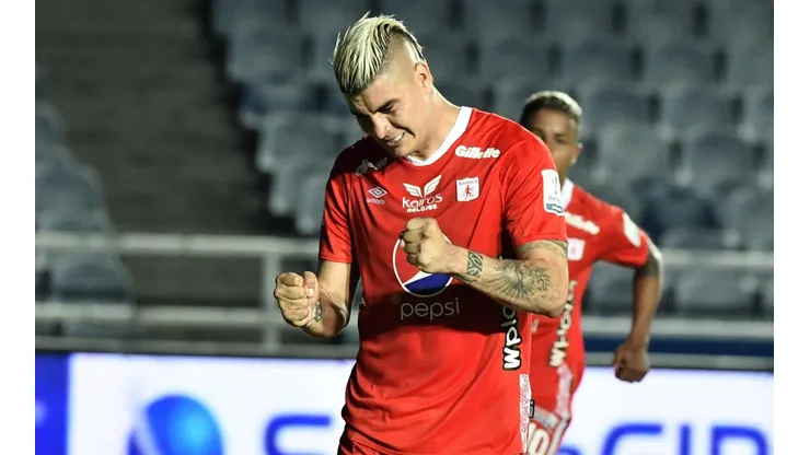 América de Cali lucha por quedarse con Michael Rangel