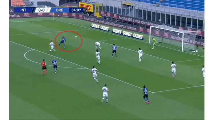 Delicia: Young la agarró de volea y metió un golazo para el Inter