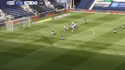 Ahora un poema: Rooney hizo un golazo de tiro libre con el Derby County
