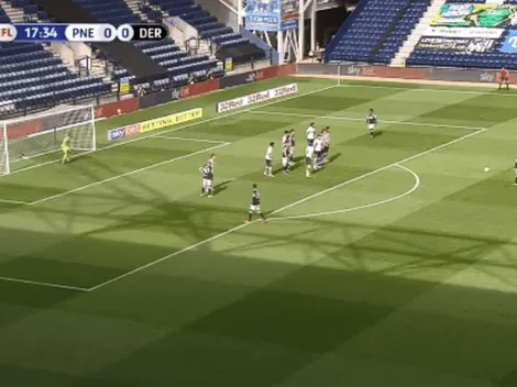 Ahora un poema: Rooney hizo un golazo de tiro libre con el Derby County