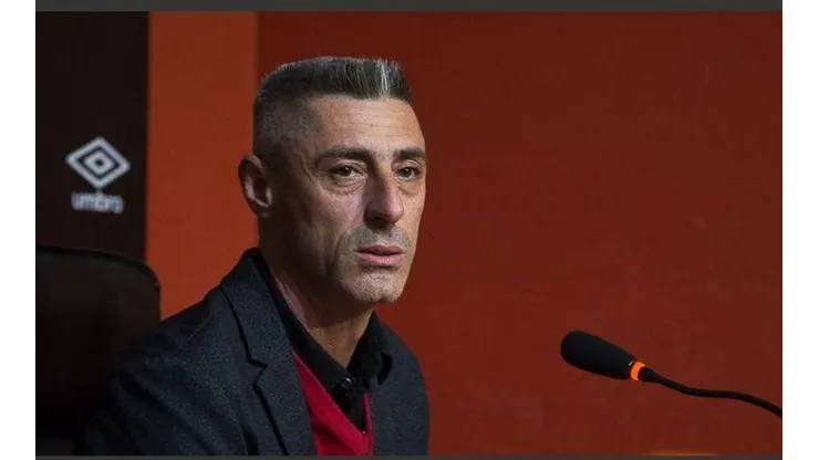 El vice de Newell's: "No sé si es imposible que venga Messi, Maradona vino"