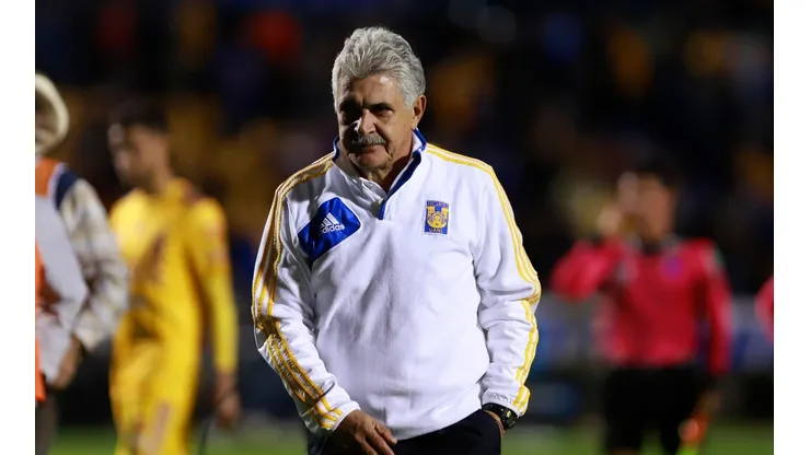 Viniegra habría sido ofrecido a Tigres para solventar el pago de la deuda por Rafael Sóbis (Foto: JAM)
