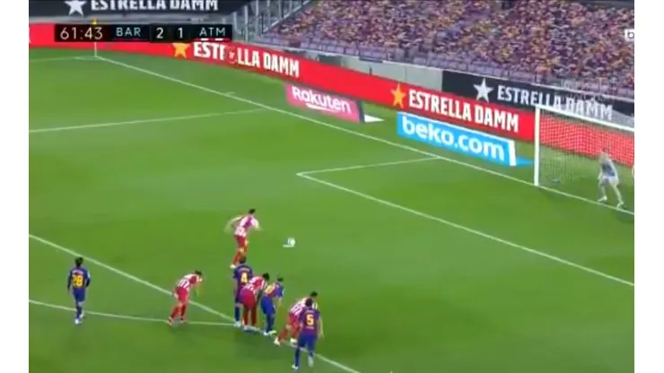 ¿Se cae solo? Atlético Madrid puso el 2-2 después de un polémico penal