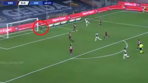 La gran atajada de Mattia Perin.