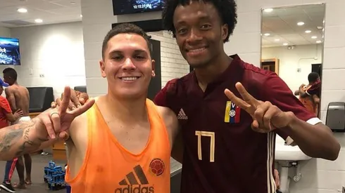 "Te ves como alto": Cuadrado se burla en Instagram de Juanfer Quintero