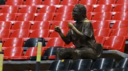 Revelan cuándo volvería el público a las canchas