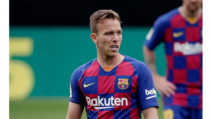 Es oficial: Barcelona oficializó la venta de Arthur a la Juventus