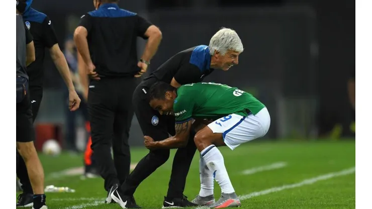Luis Muriel festejo su doblete con su DT, Gian Piero Gasperini.