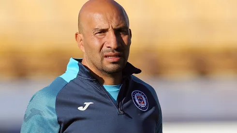 Cruz Azul y el Conejo responden ante llamado de aficionado por Covid-19