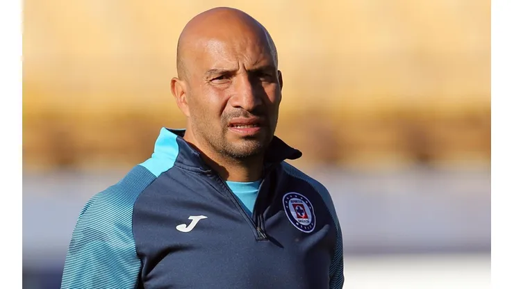 Cruz Azul y el Conejo responden ante llamado de aficionado por Covid-19
