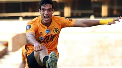 El mexicano se mostró feliz tras lograr la tercera victoria al hilo. (Getty)